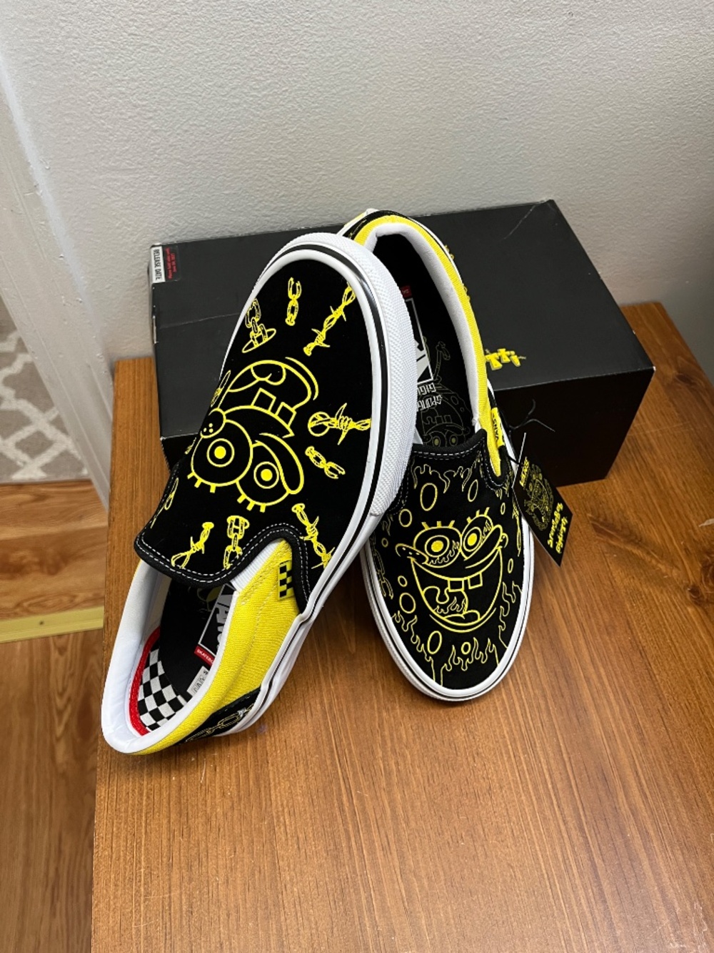 NWT Men's VANS "Off The Wall"  [Spongebob Gigliotti]  Skateboard Slip-ons 8.5 - Picture 7 of 16